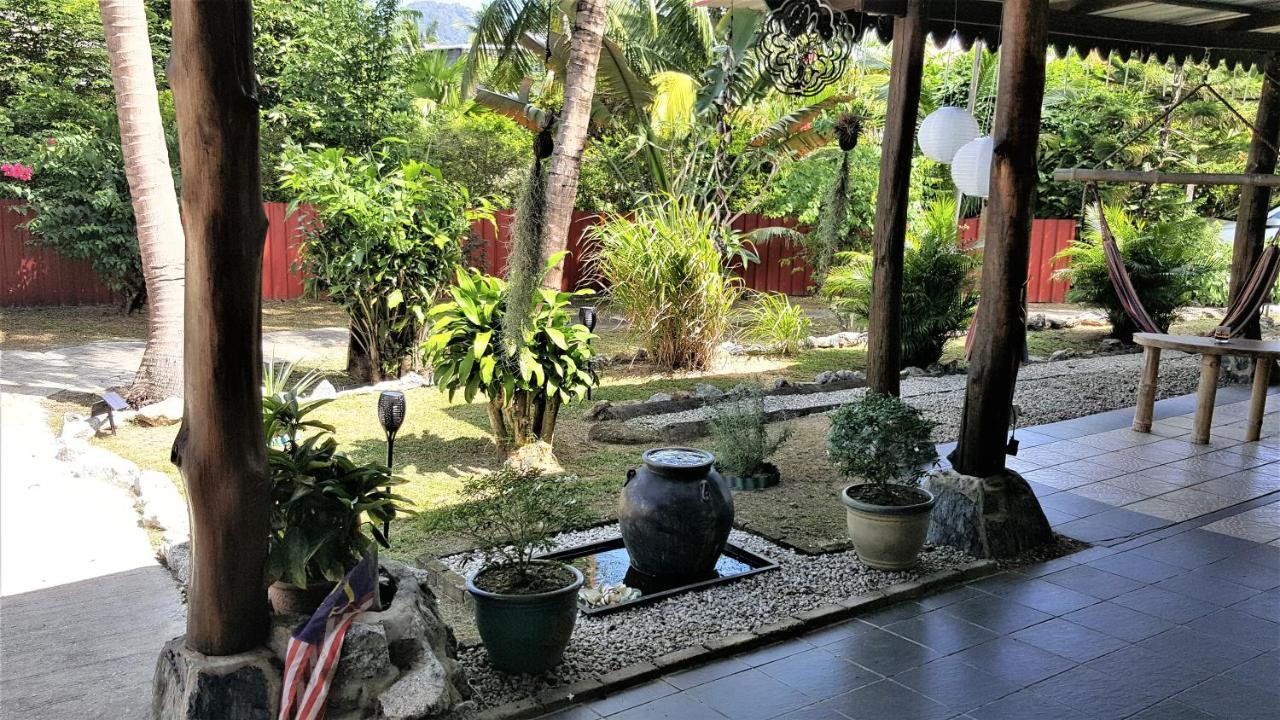 Sabandy House B&B Padang Mat Sirat Exterior photo